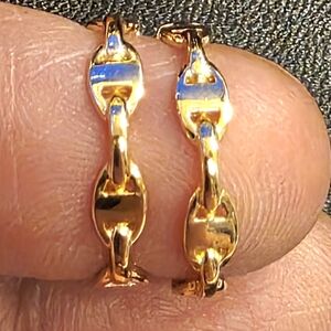 💕18k Gold Hoop Earrings